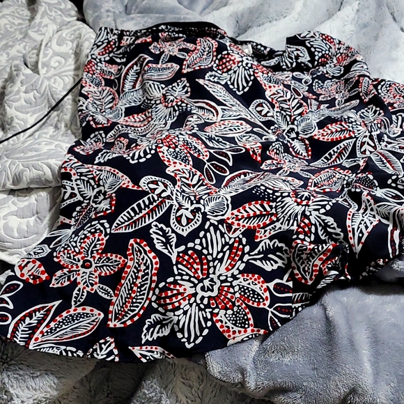 Pull up Skirt - Picture 1 of 3